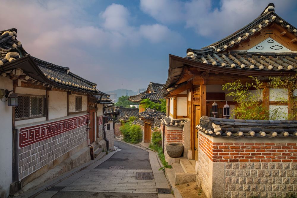 북촌한옥마을과 서울타워